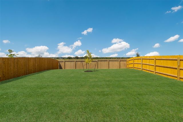175 Safflower DR, Uhland, TX 78640