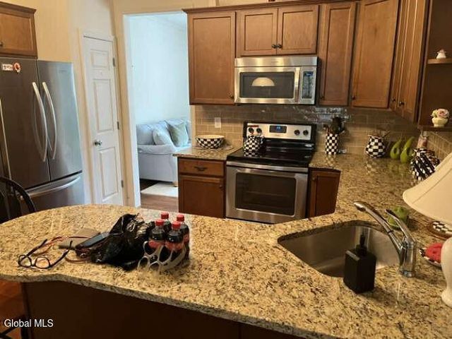 35 Beekman Place, Queensbury, NY 12804