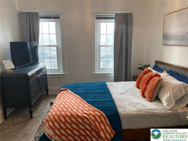 37 Evergreen Street, Nazareth Boro, PA 18064