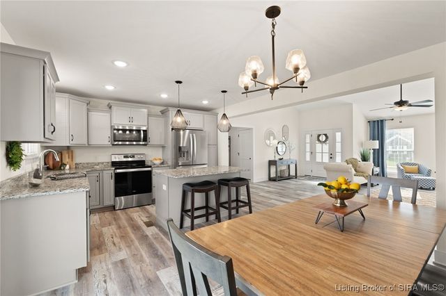 2413 Ridgewood Court, Jeffersonville, IN 47130