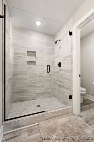 2413 Ridgewood Court, Jeffersonville, IN 47130