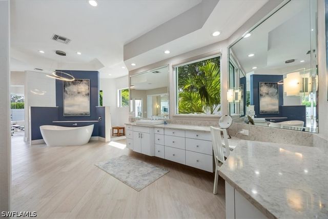 5000 Groveland TER, Naples, FL 34119