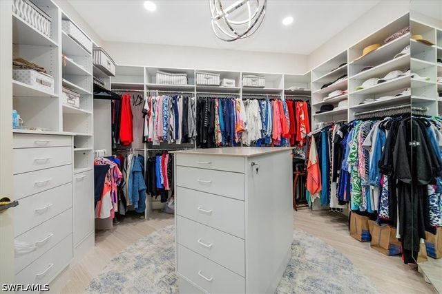 5000 Groveland TER, Naples, FL 34119