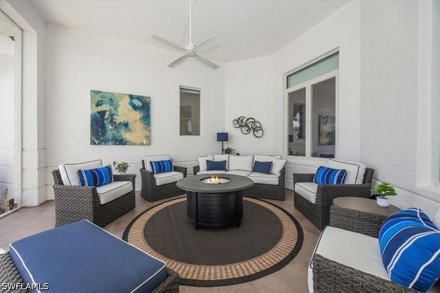 5000 Groveland TER, Naples, FL 34119