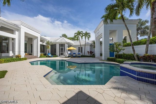 5000 Groveland TER, Naples, FL 34119