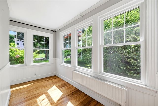 32 Lincoln Rd, Longmeadow, MA 01106