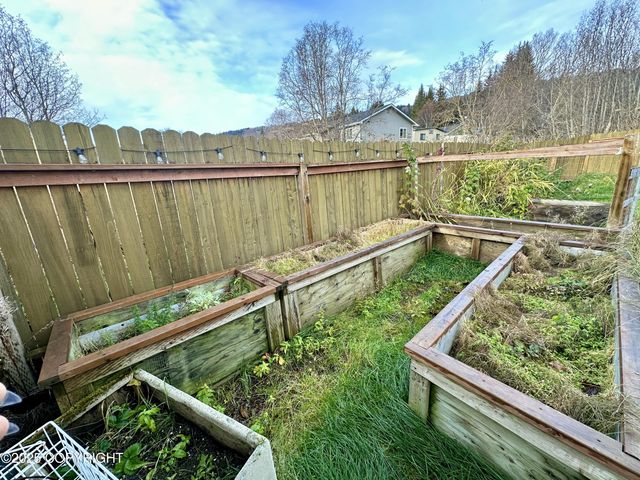 4671 Early Spring Street, Homer, AK 99603