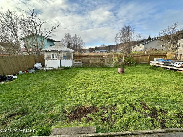 4671 Early Spring Street, Homer, AK 99603