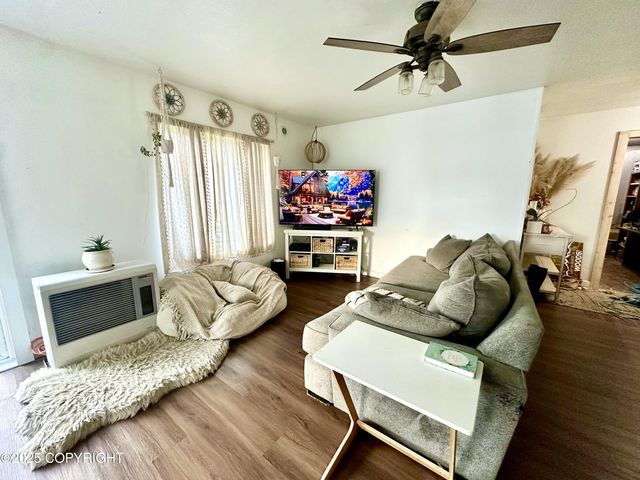 4671 Early Spring Street, Homer, AK 99603