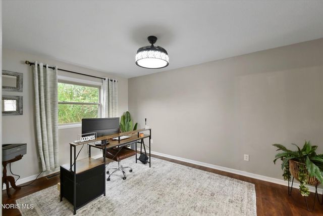 548 Fox View Court, Perrysburg, OH 43551