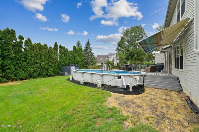 548 Fox View Court, Perrysburg, OH 43551