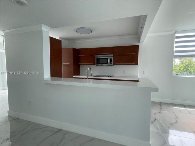 2681 N Flamingo Rd 401S, Sunrise, FL 33323