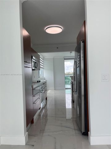 2681 N Flamingo Rd 401S, Sunrise, FL 33323