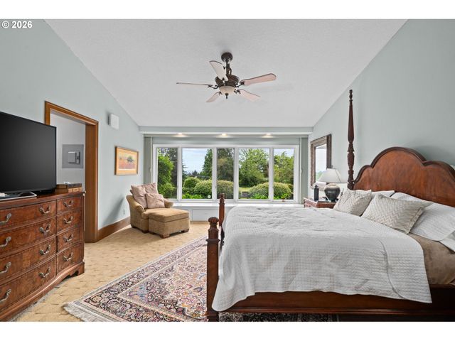 13237 KNAUS Rd, Lake Oswego, OR 97034