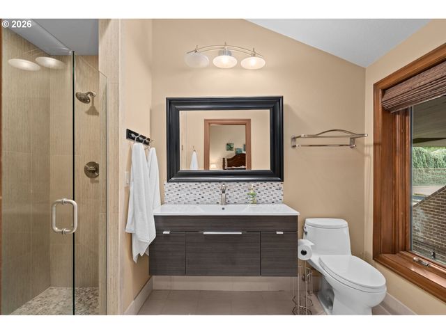 13237 KNAUS Rd, Lake Oswego, OR 97034