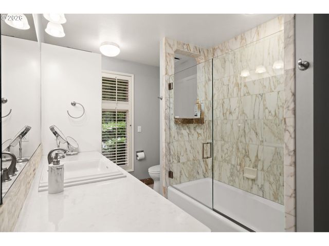 13237 KNAUS Rd, Lake Oswego, OR 97034