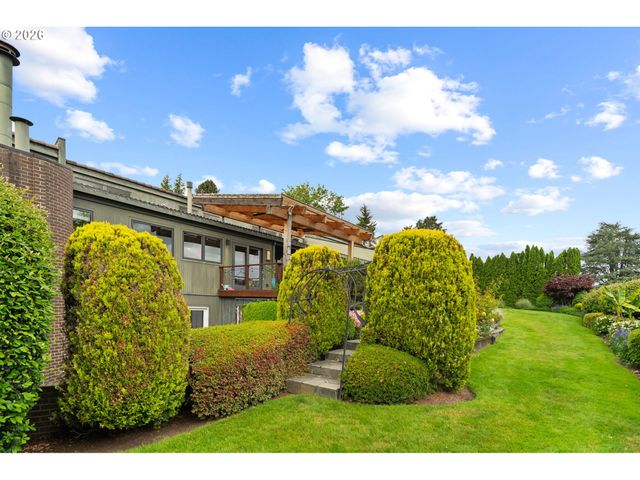 13237 KNAUS Rd, Lake Oswego, OR 97034