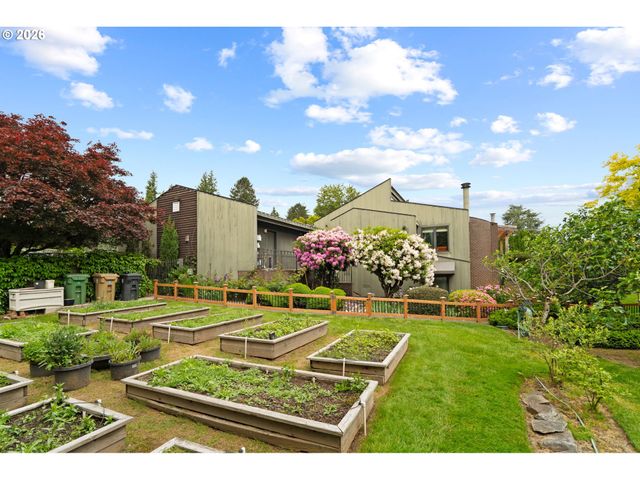 13237 KNAUS Rd, Lake Oswego, OR 97034