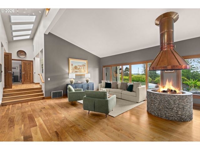 13237 KNAUS Rd, Lake Oswego, OR 97034