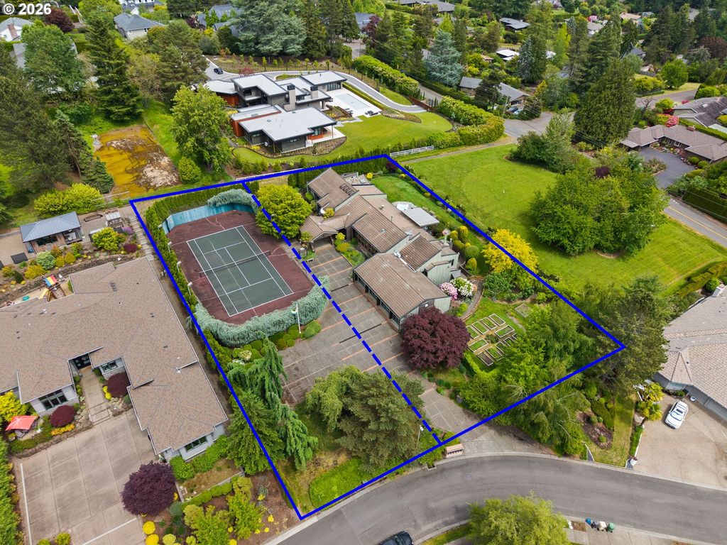 13237 KNAUS Rd, Lake Oswego, OR 97034