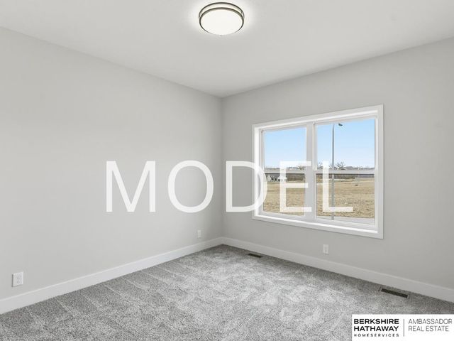 20126 S Street, Omaha, NE 68135