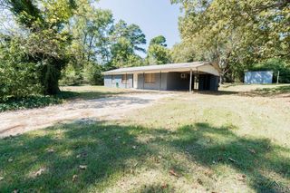 505 Pinecrest Dr, Avinger, TX 75630