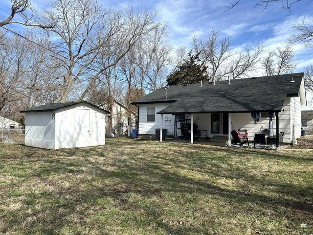 131 Flint, Junction City, KS 66441