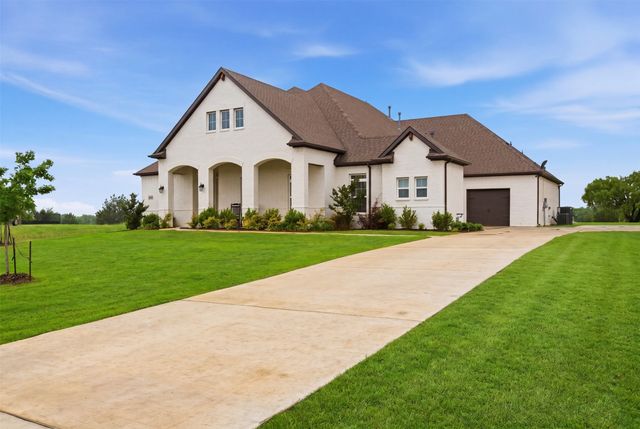 6008 Glenwood Drive, Joshua, TX 76058