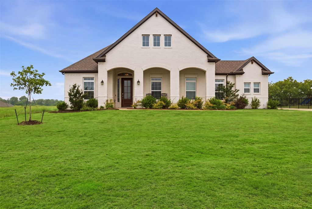 6008 Glenwood Drive, Joshua, TX 76058