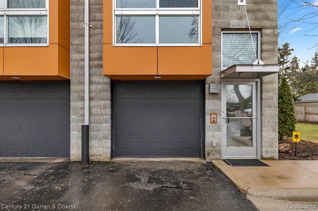 420 E Parent Avenue, Royal Oak, MI 48067