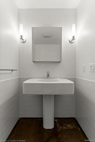 420 E Parent Avenue, Royal Oak, MI 48067