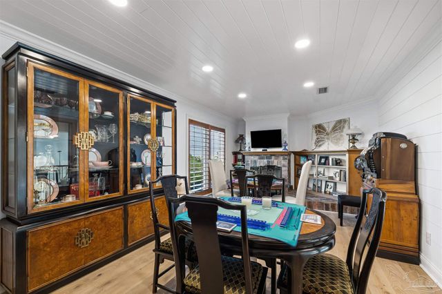 1323 Soundview Trl, Gulf Breeze, FL 32561