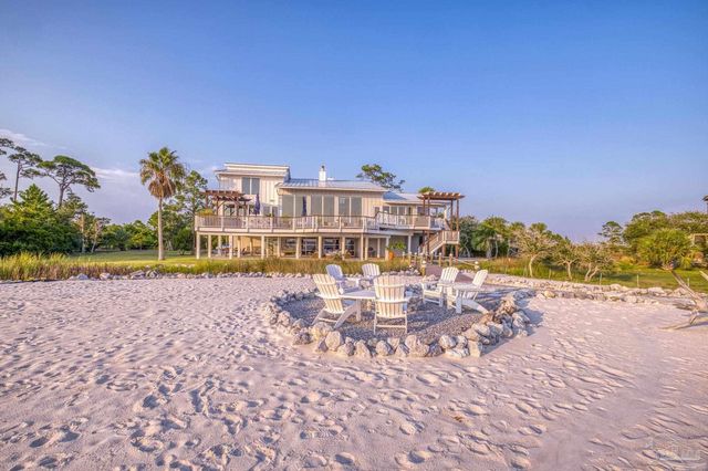 1323 Soundview Trl, Gulf Breeze, FL 32561