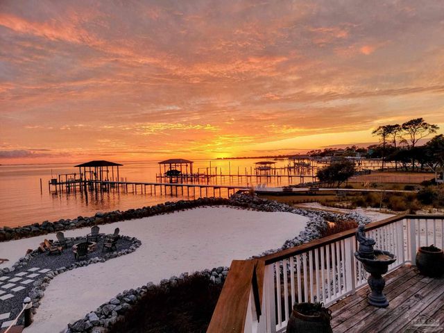 1323 Soundview Trl, Gulf Breeze, FL 32561