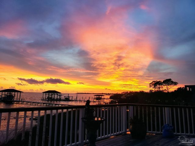 1323 Soundview Trl, Gulf Breeze, FL 32561