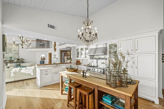 1323 Soundview Trl, Gulf Breeze, FL 32561