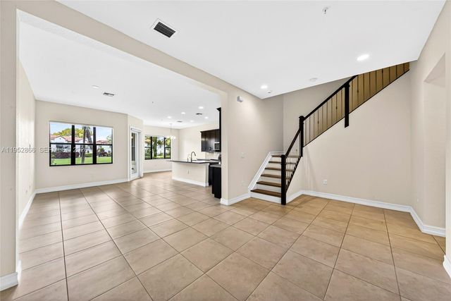 11616 SW 13th Ln, Pembroke Pines, FL 33025