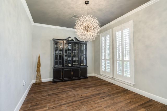 692 County Road 605, Angleton, TX 77515