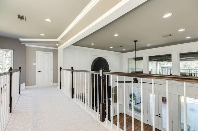 692 County Road 605, Angleton, TX 77515