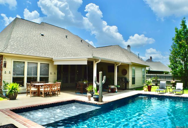 39430 Lakeland Ave, Prairieville, LA 70769