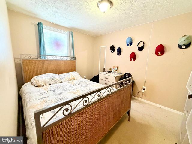 1204 CONEWAGO DR, Frederick, MD 21702