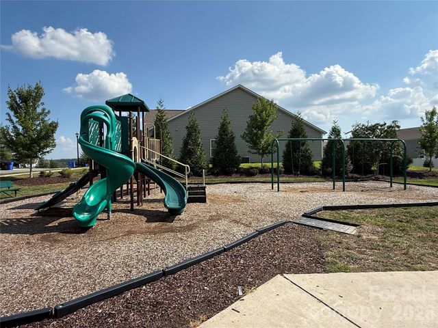 107 Longleaf Drive, Mooresville, NC 28117