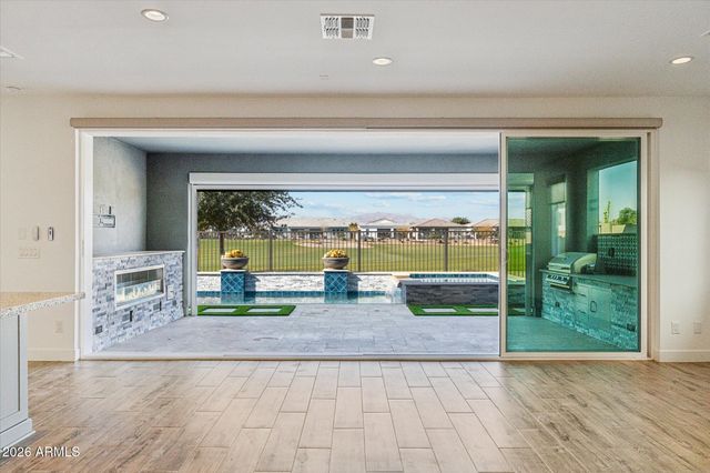 11138 N San Clemente Street, Surprise, AZ 85388