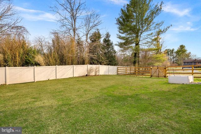 19451 YOUNGS CLIFF RD, Sterling, VA 20165