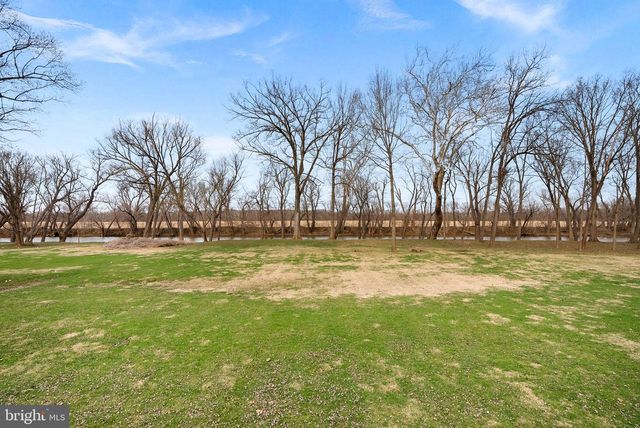 19451 YOUNGS CLIFF RD, Sterling, VA 20165