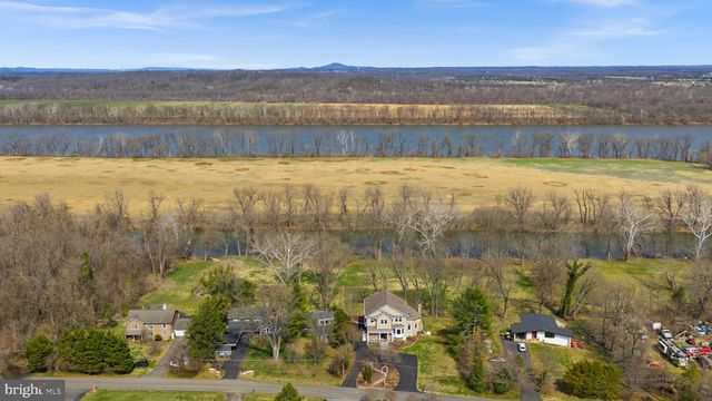 19451 YOUNGS CLIFF RD, Sterling, VA 20165