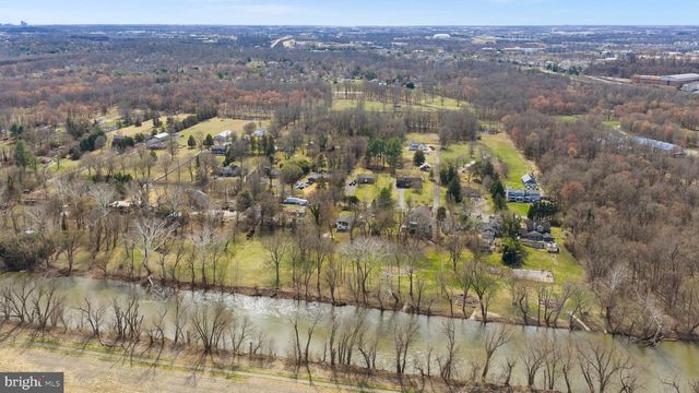 19451 YOUNGS CLIFF RD, Sterling, VA 20165