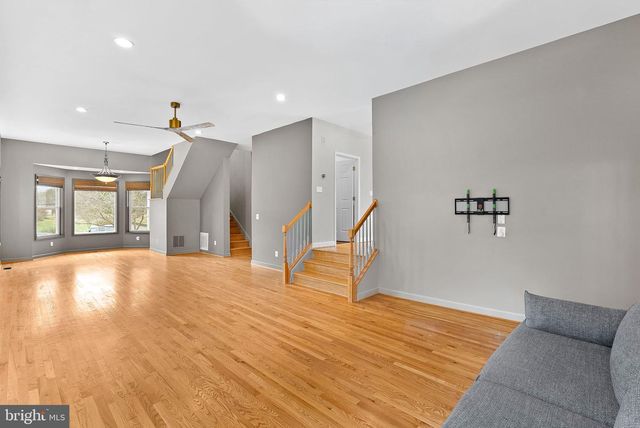 19451 YOUNGS CLIFF RD, Sterling, VA 20165