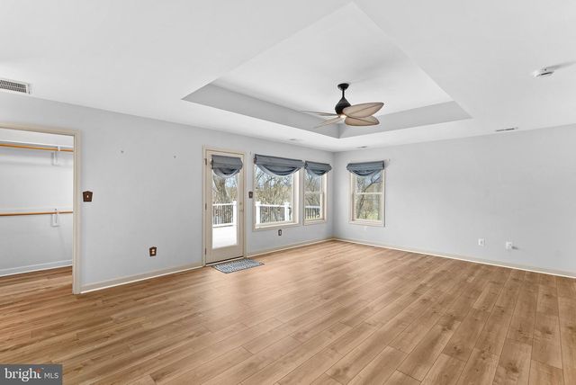 19451 YOUNGS CLIFF RD, Sterling, VA 20165