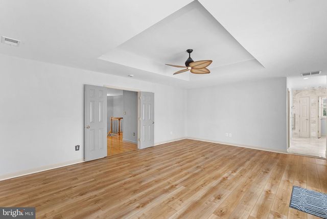 19451 YOUNGS CLIFF RD, Sterling, VA 20165